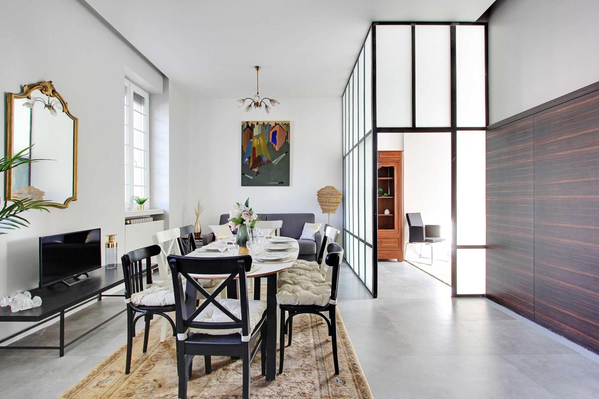Magnificent - 2br-7p - Les Buttes Chaumo Parijs